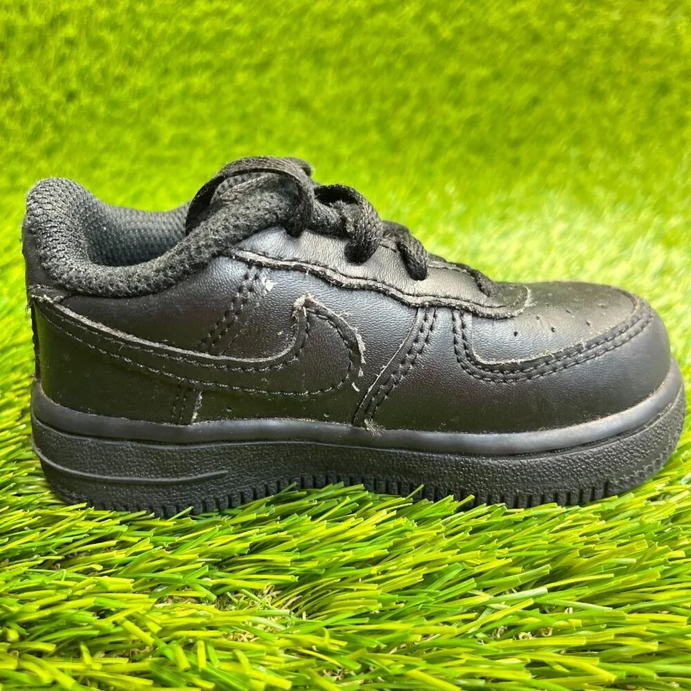 Nike Air Force 1 LE Toddler Size 6C Triple Black Athletic Leather Shoes Sneakers